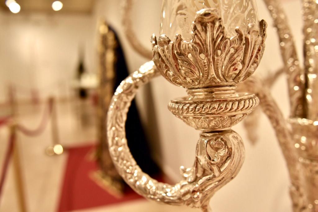 Algunas de las piezas que están presentes en la exposición 'Estrenos' de la Semana Santa de Cádiz 2019