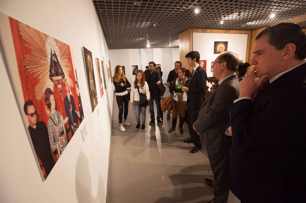 ‘La Virgen de los Dolores: tres siglos de amor y cincuenta años coronada’, en la sede de la Fundación Cajasol en Córdoba