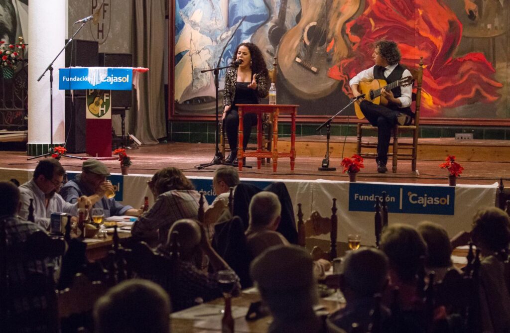 María del Carmen González y Almudena Domínguez, ganadoras del V Concurso Nacional de Arte Flamenco de Huelva ‘Colón Flamenco’