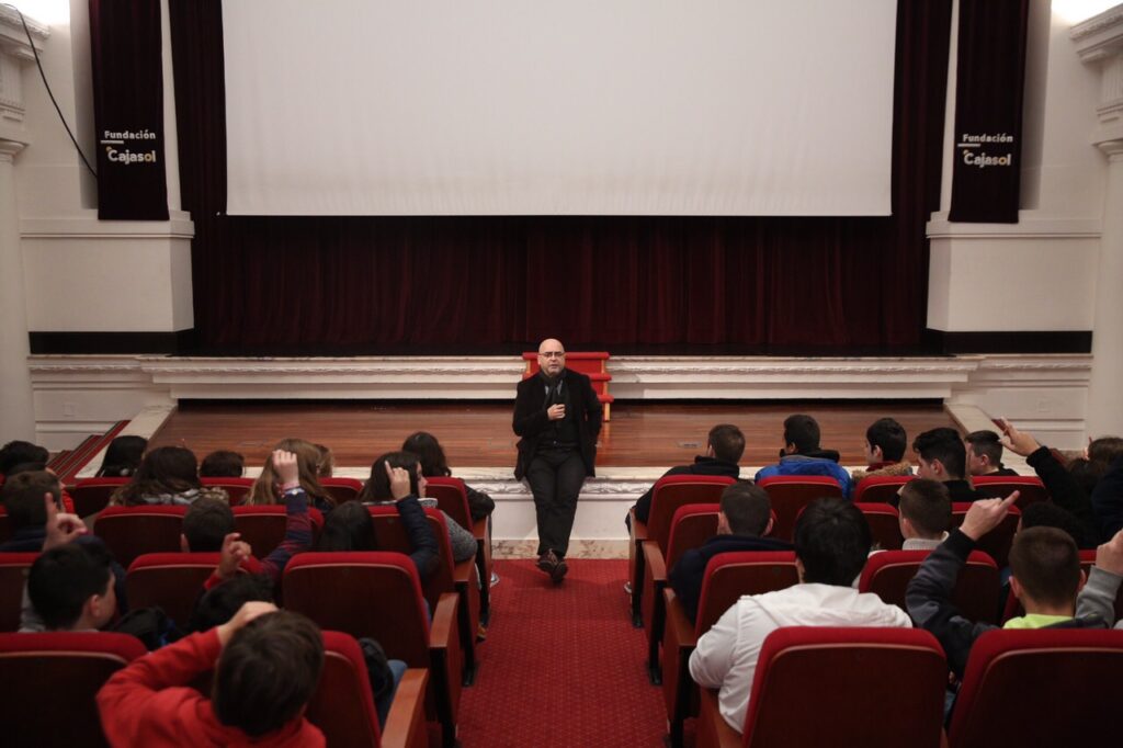 El programa educativo de la Fundación Cajasol acerca el cine andaluz a los escolares