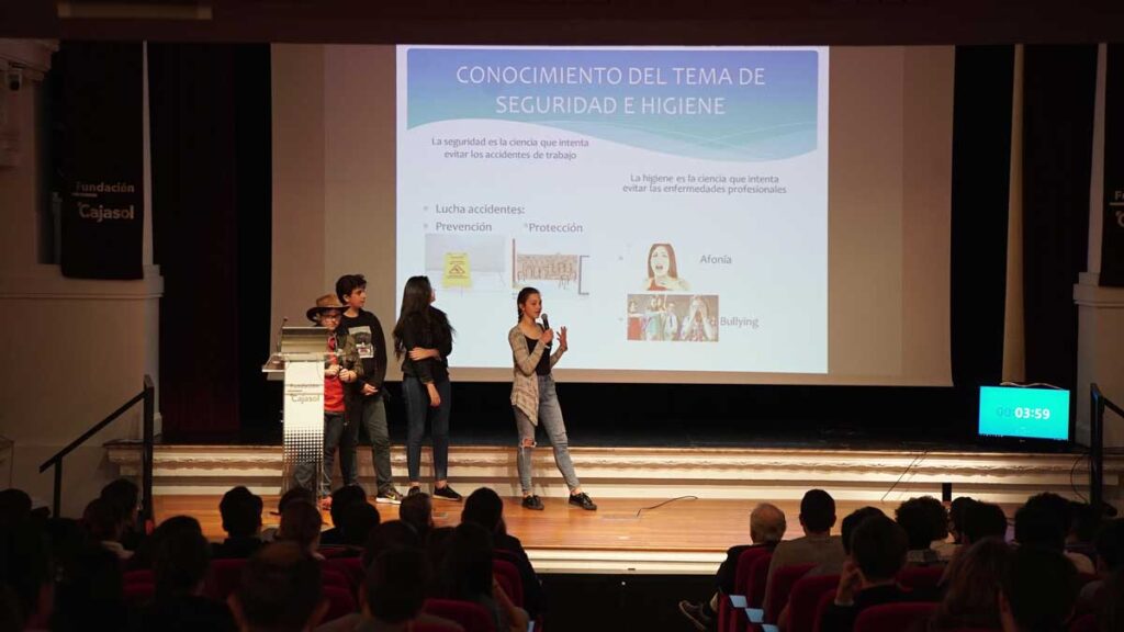 Innovación educativa de alto nivel en el II GrowLab