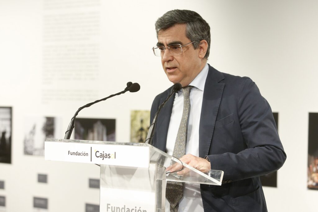 Blas Jesús Muñoz realiza la exaltación cofrade de la Fundación Cajasol en Córdoba