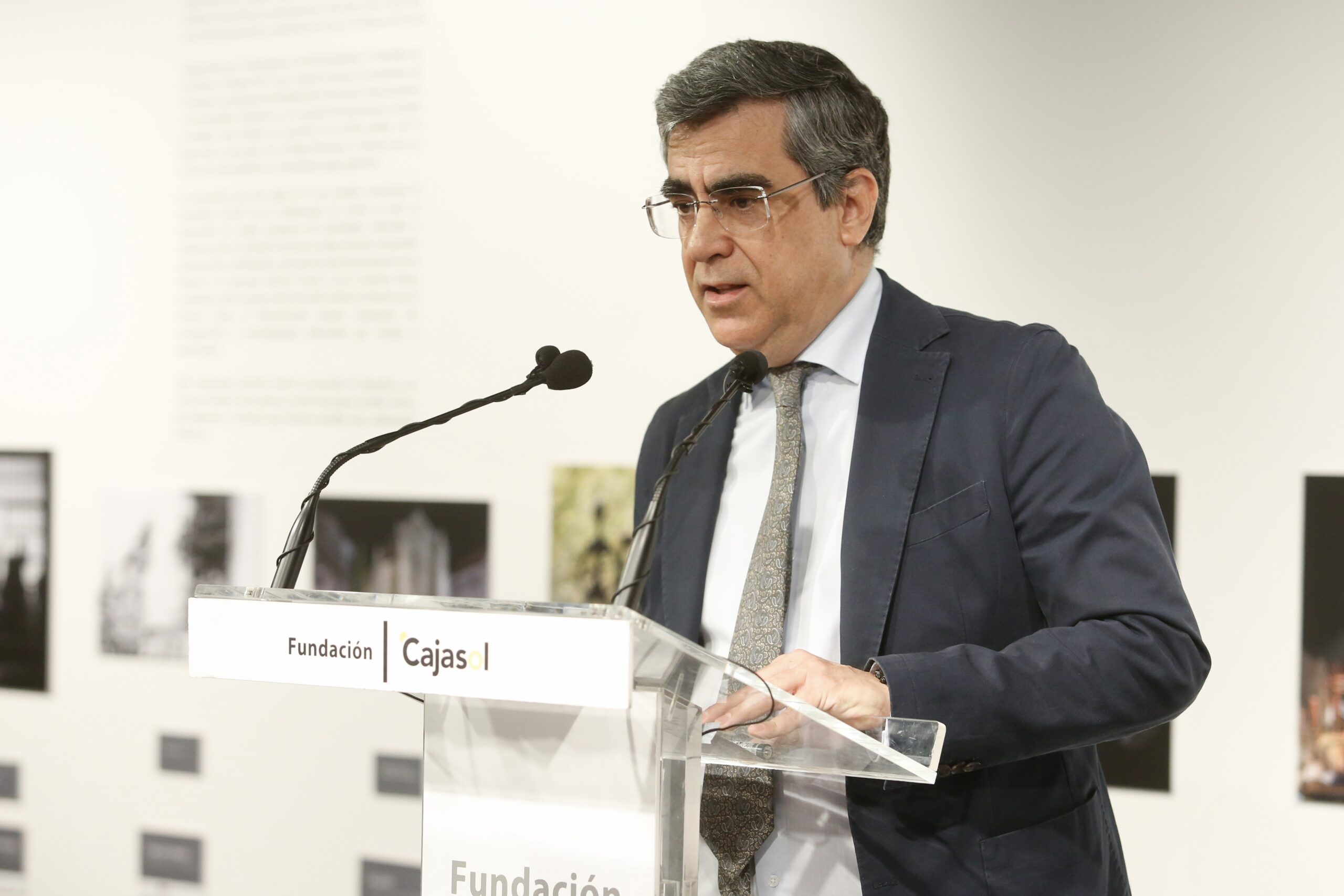 Blas Jesús Muñoz realiza la exaltación cofrade de la Fundación Cajasol en Córdoba