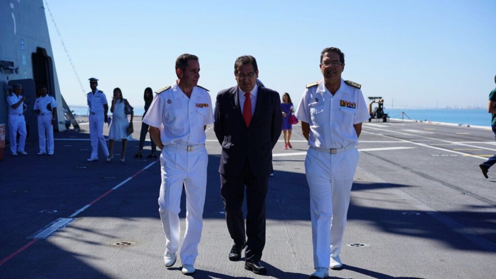 La Armada Española y la Fundación Cajasol, unidos para difundir la Cultura Naval en Andalucía