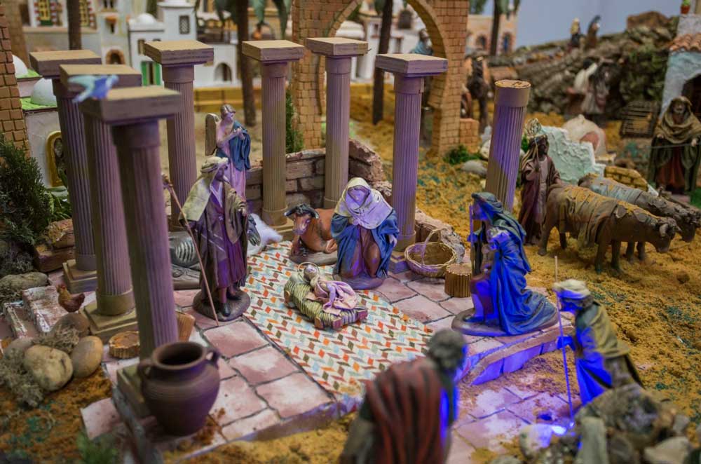 Detalles del Belén 2018 de la Fundación Cajasol en Huelva