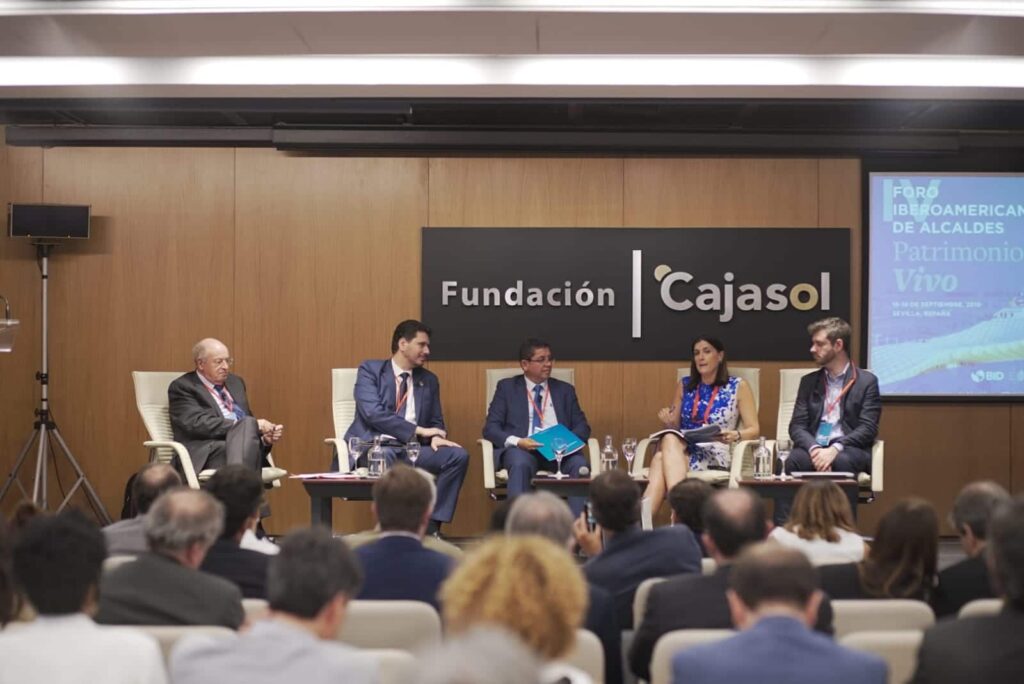Última jornada del IV Foro Iberoamericano de Alcaldes en la Fundación Cajasol