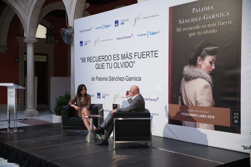 Presentación del libro 'Mi recuerdo es más fuerte que tu olvido', de Paloma Sánchez-Garnica, Premio de Novela Fernando Lara 2016
