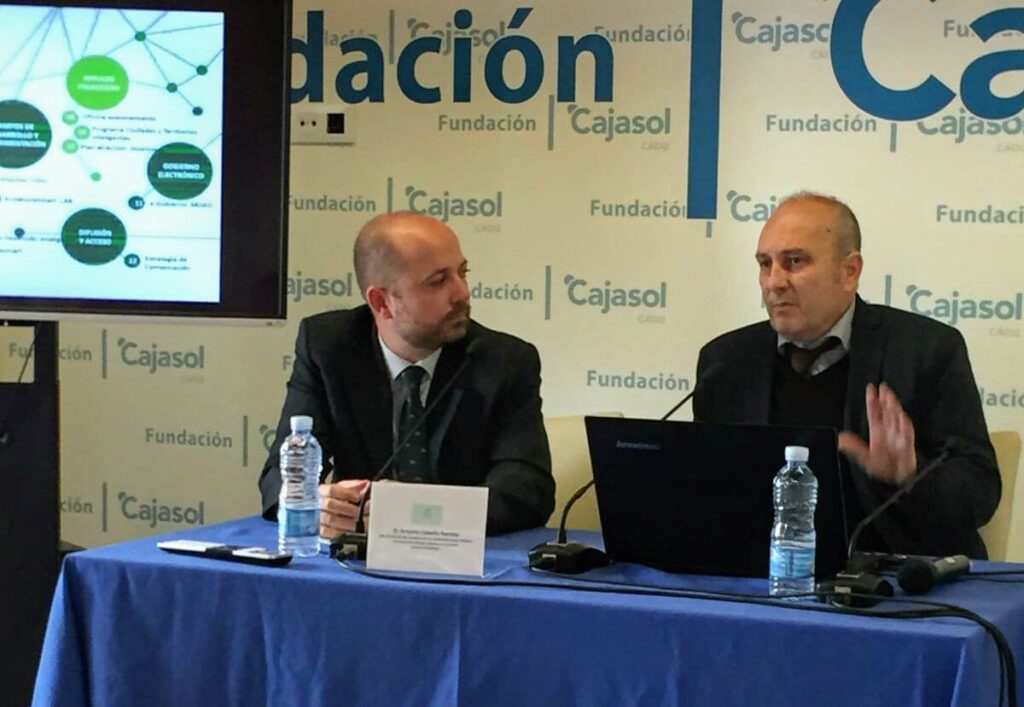 Mesa redonda sobre Well Building y Smart City en Cádiz