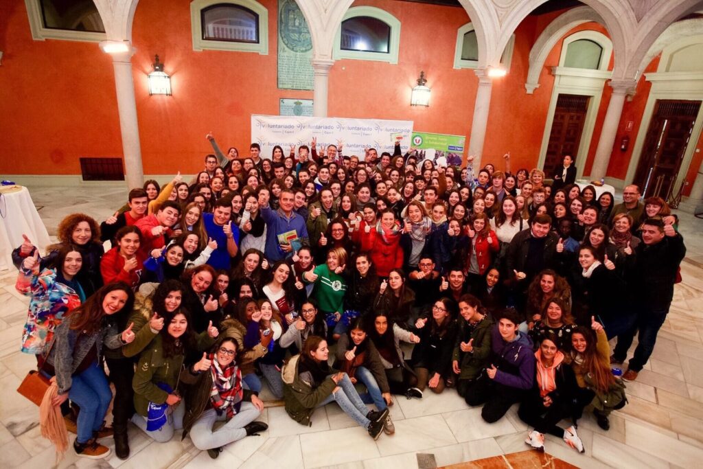 La Plataforma del Voluntariado Social de Sevilla y la Fundación Cajasol reúnen a 200 jóvenes sensibilizados hacia el voluntariado