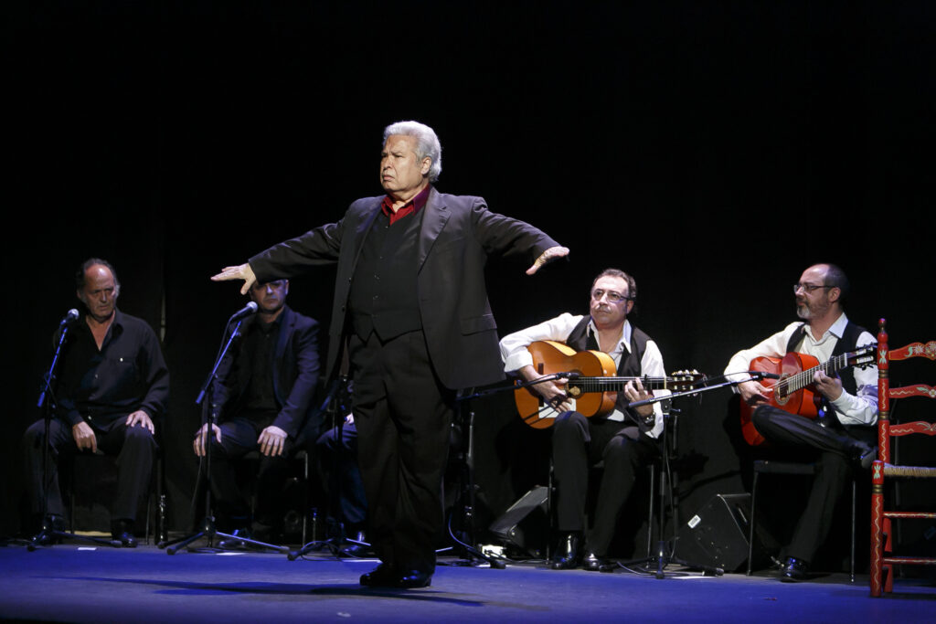Excelente espectáculo de tablao de José Galván en los Jueves Flamencos