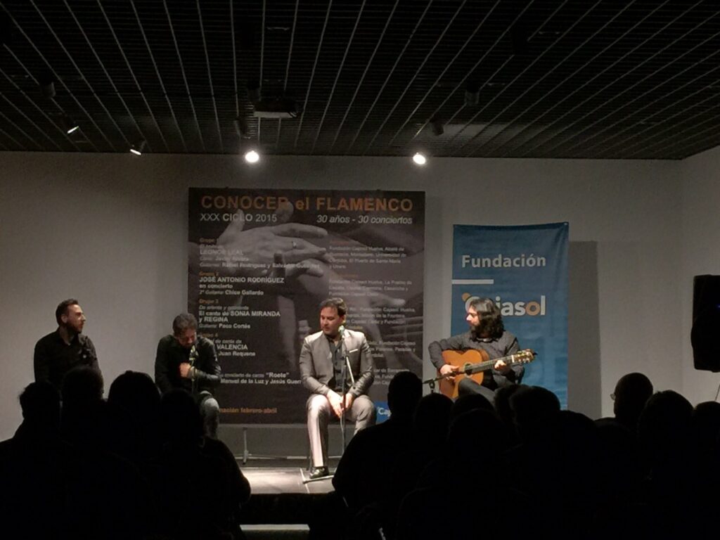 José Valencia inauguró el Ciclo 'Conocer el Flamenco' de la  Fundación Cajasol en Córdoba