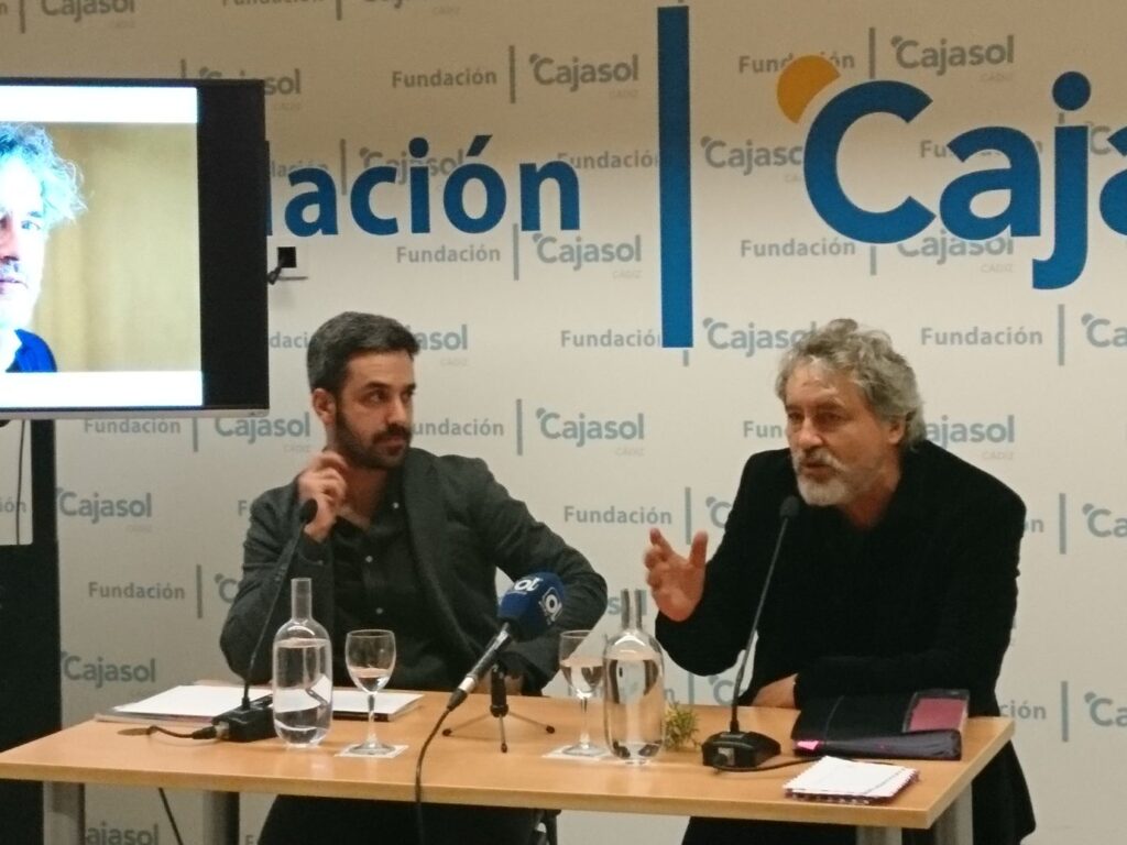 Manuel Rivas clausura la I Semana de las Letras de Cádiz en la Fundación Cajasol