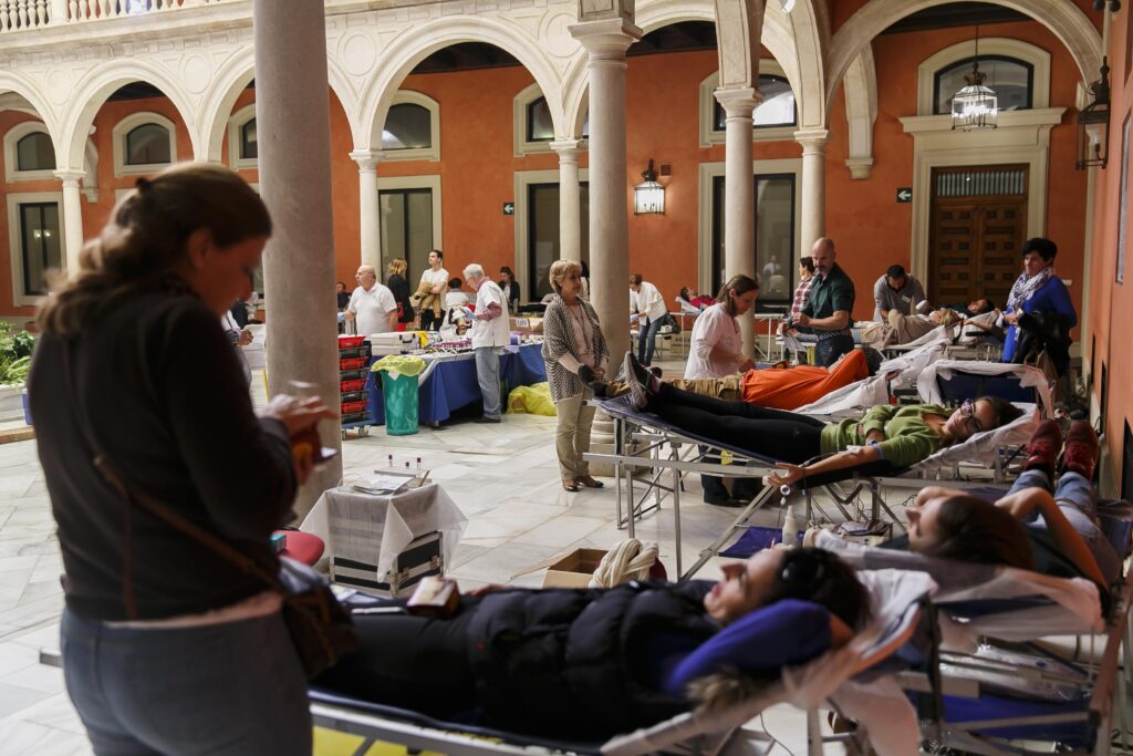 Maratón de donación de sangre en la sede de la Fundación Cajasol
