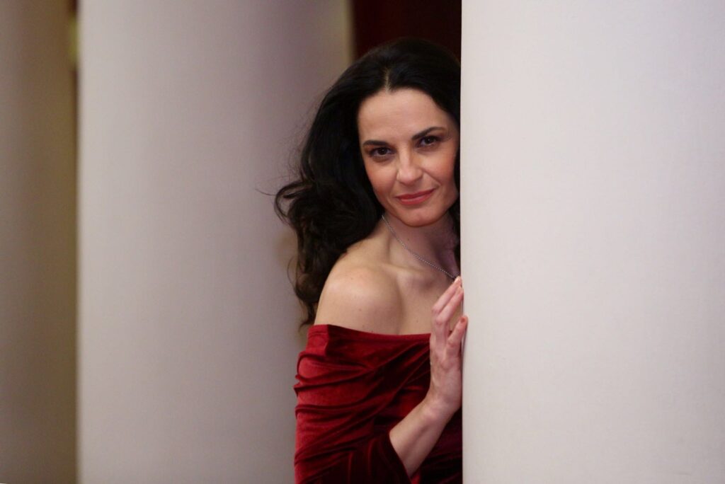 Pilar Astola trae su espectáculo ‘Crónica de urgencia’ a los ‘Jueves Flamencos’ de la Fundación Cajasol