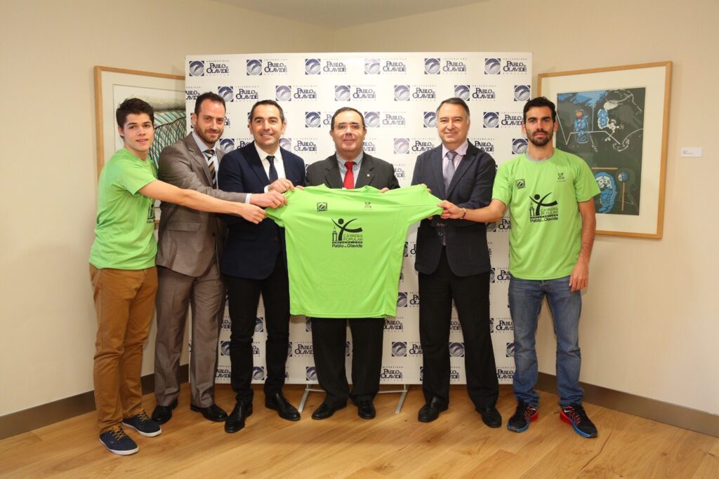 Presentación de la II Carrera Popular de la Universidad Pablo de Olavide en la Fundación Cajasol
