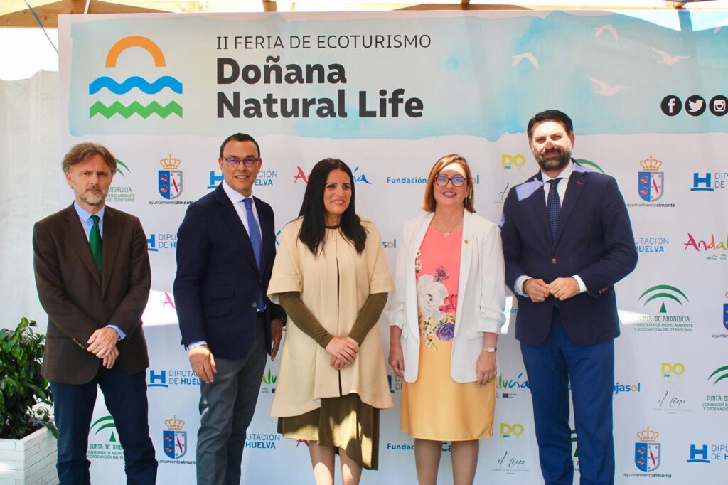 La Fundación Cajasol apoya la II Feria de Ecoturismo Doñana Natural Life, que potencia el destino ‘Huelva’