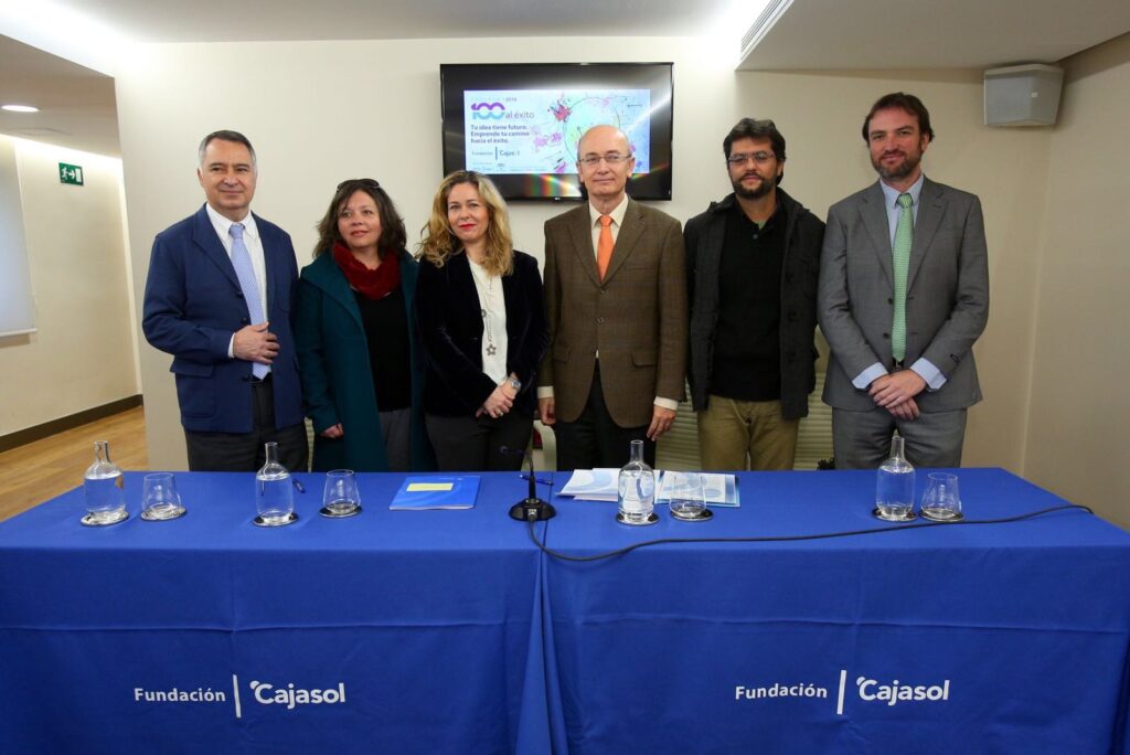 Presentación del III Programa ‘100 Caminos al Éxito’ en la Fundación Cajasol