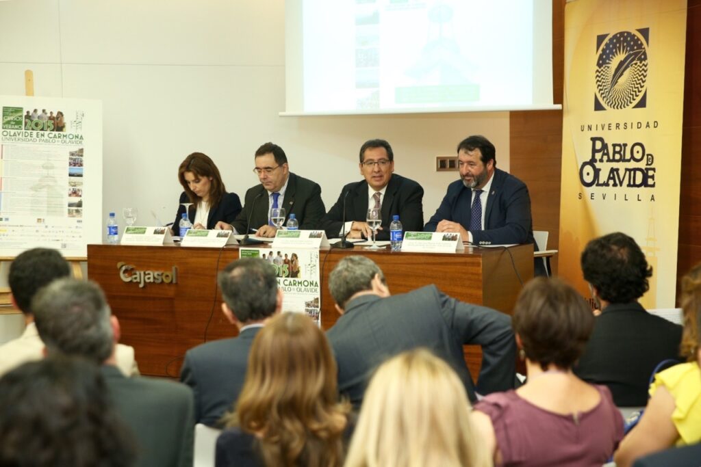 Presentación de los XIII Cursos de Verano de la UPO en Carmona