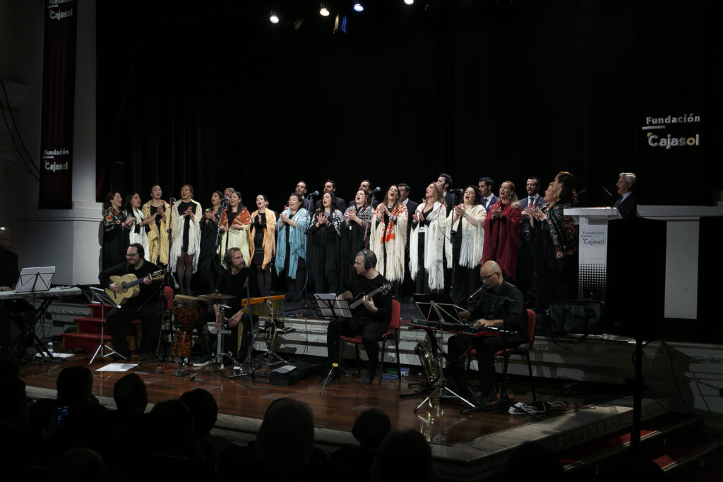 Presentación del disco de Villancicos de la Hermandad del Baratillo 'Suspiros del Arenal' en la Fundación Cajasol