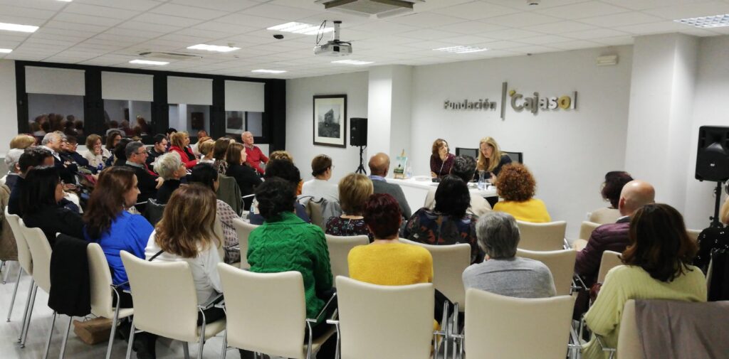 Luz Gabás presenta ‘El latido de la tierra’ en Huelva