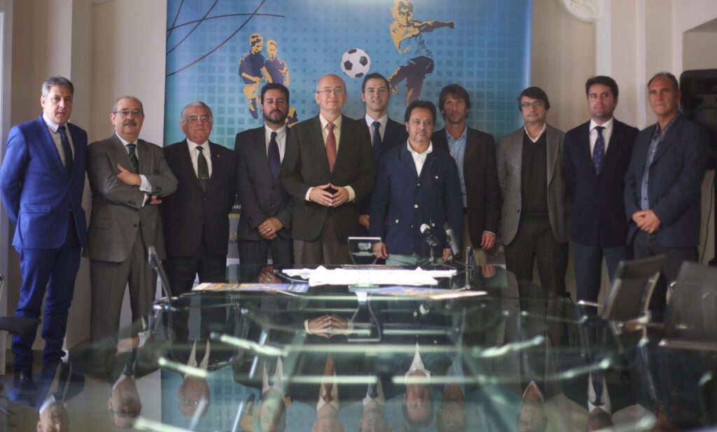 El IV torneo de escuelas de fútbol 'Mundialito de Navidad', el próximo 19 de diciembre en Cádiz