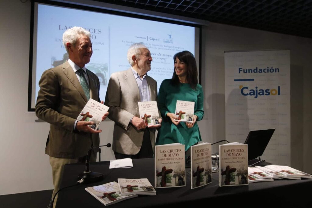 Presentación del libro ‘Las Cruces de Mayo. Entre flores y copas’ en Córdoba