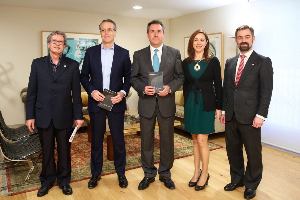 Presentación de ‘Visión de Sevilla 2025’ en la Fundación Cajasol