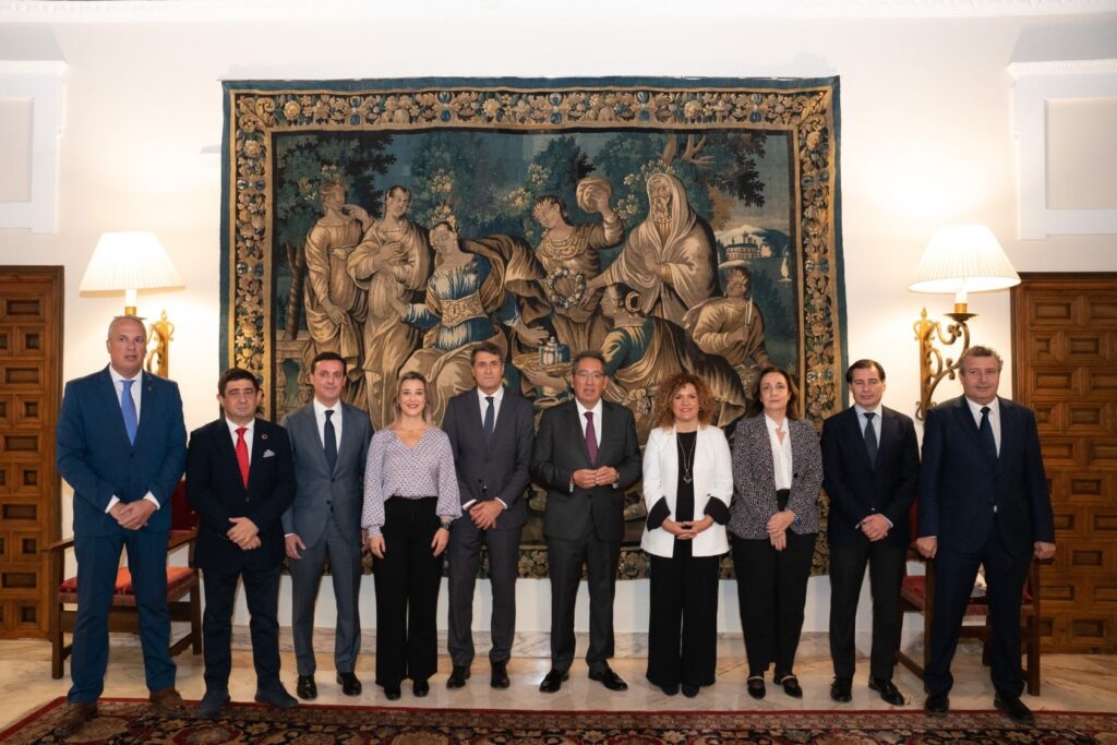 Los presidentes de las diputaciones andaluzas, en la Fundación Cajasol
