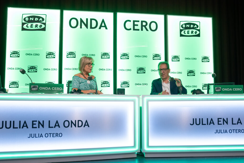 Julia en la Onda, desde la Fundación Cajasol. Julia Otero entrevista a Antonio Pulido.