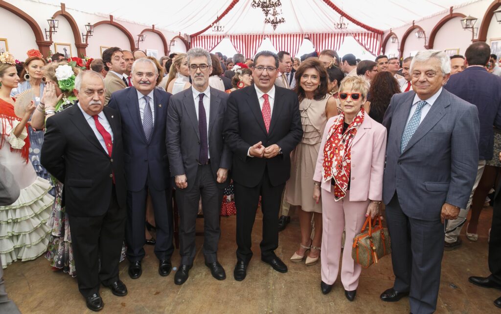 Recepción institucional de la Fundación Cajasol en la Feria de Abril 2015 