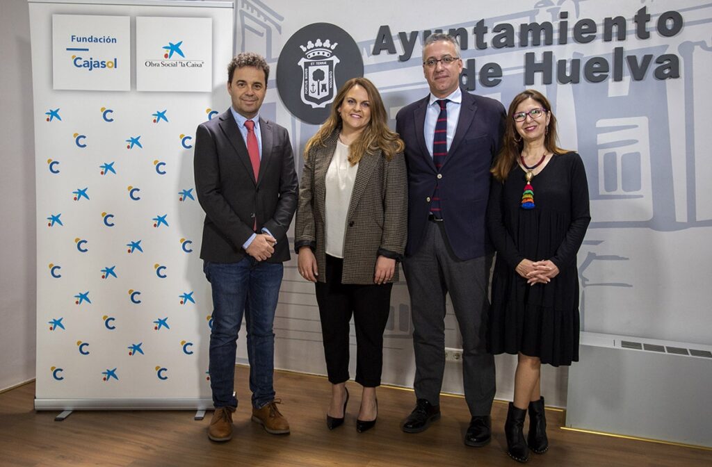 Presentación del espectáculo Clarinetarium, organizado por 'la Caixa' y Fundación Cajasol en Huelva