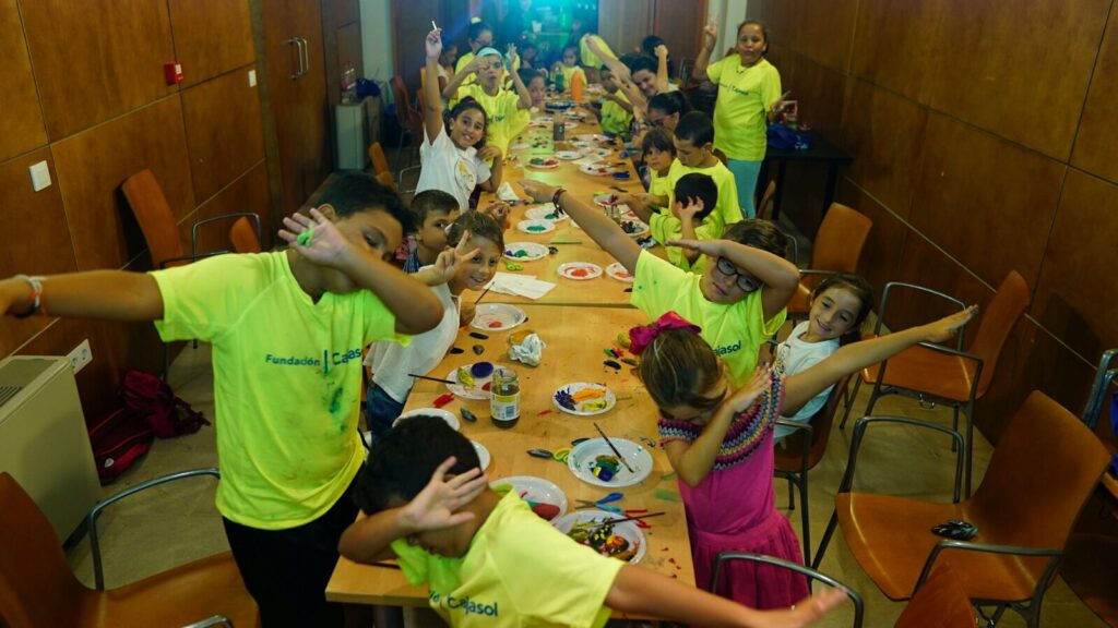 El campamento de verano de la Fundación Cajasol cierra sus puertas con la participación de 150 niños de toda Andalucía