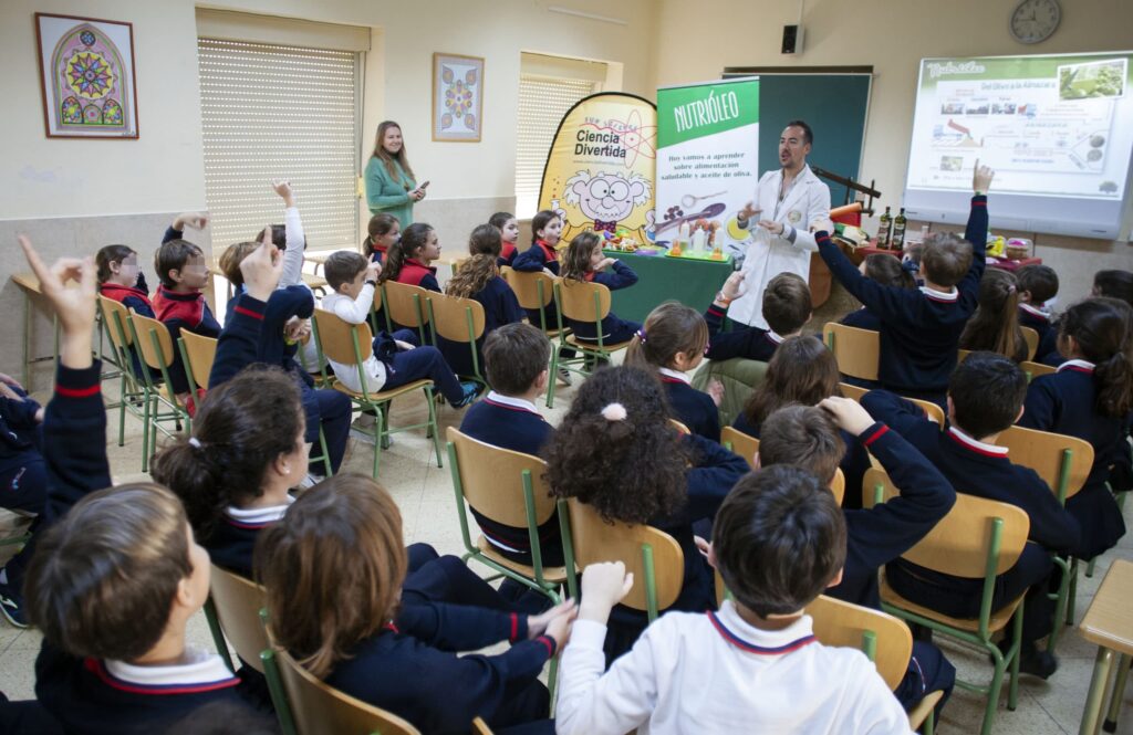 Programa ‘Nutrióleo’ en Cádiz: Aprendiendo y experimentando con el aceite de oliva