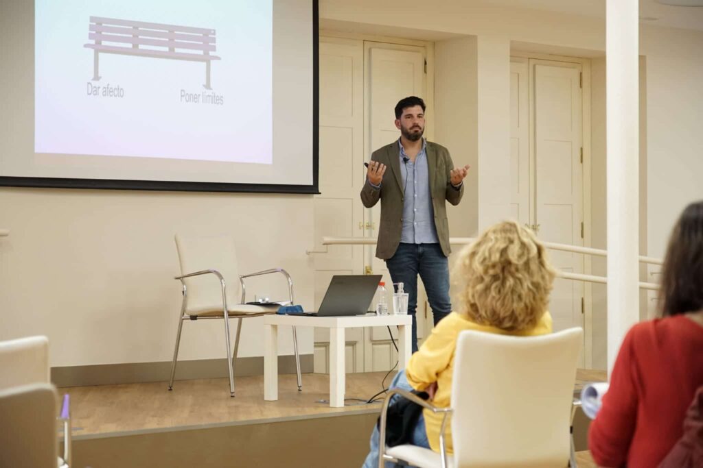 Gestión psicoeducativa para familias monoparentales maternas en los talleres ‘Sebital’